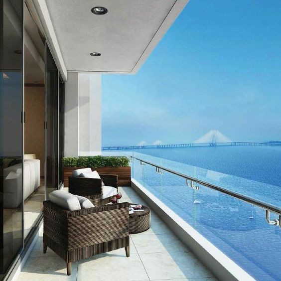 Sea facing apartments in Mumbai