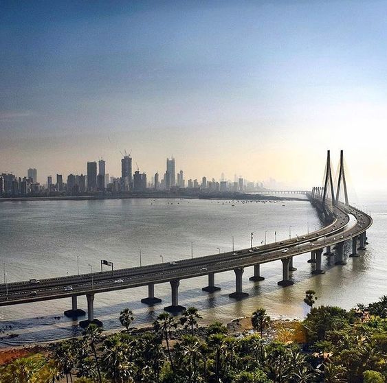 Sea facing apartments in Mumbai